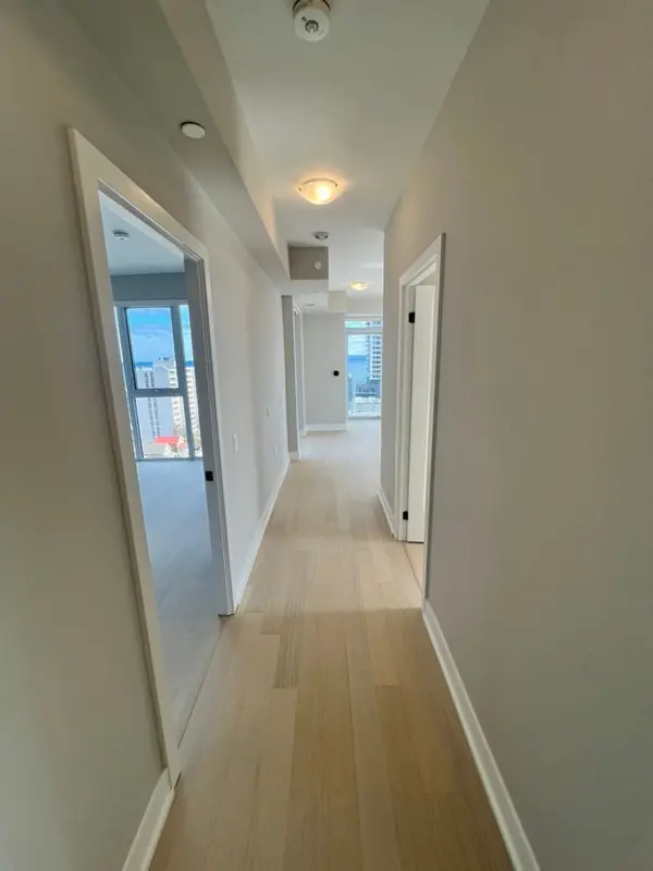 2088 James ST #1308, Burlington, ON L7R 0H2