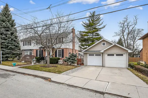 66 Arcade CRES, Hamilton, ON L9C 3H9