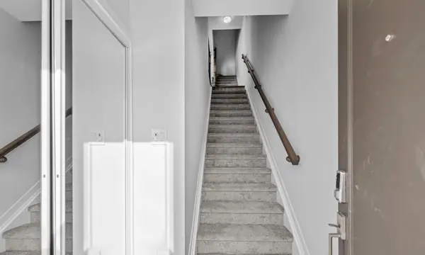 106 Parnian Private N, Barrhaven, ON K2J 7K5