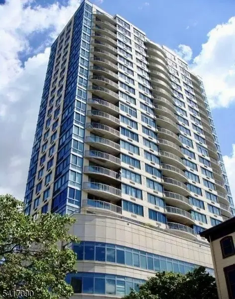 1 1902 Spring St #1902, New Brunswick City, NJ 08901