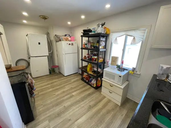 547 Montrave AVE, Oshawa, ON L1J 4S8