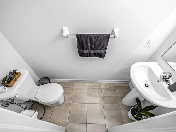 50 Edinburgh DR W #35, Brampton, ON L6Y 6A7