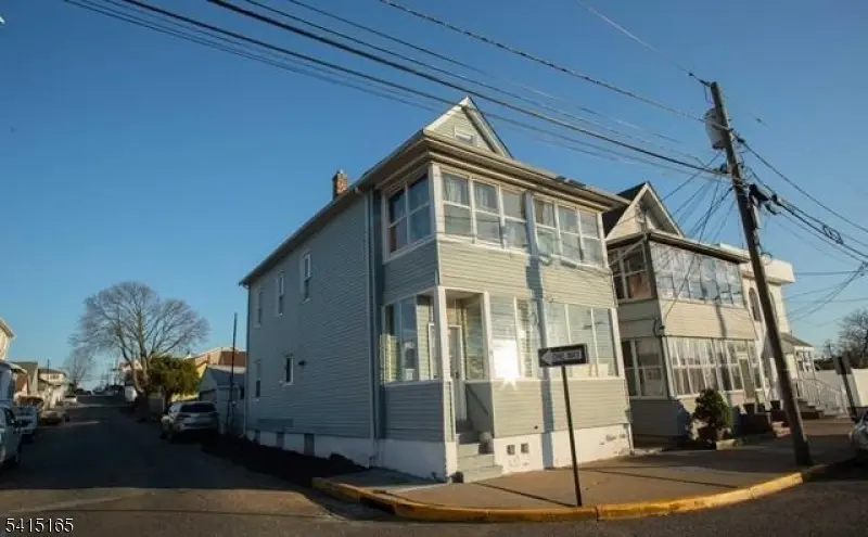 35 East Pl #2, Lodi Boro, NJ 07644