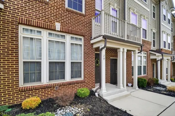 29 Robeson St, Somerville Boro, NJ 08876