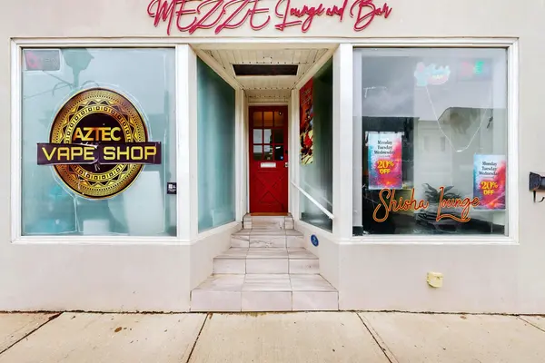 15231 Yonge ST, Aurora, ON L4G 1L8