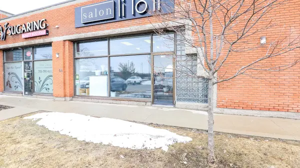 34 Cedar Pointe DR #515, Barrie, ON L4N 5R7