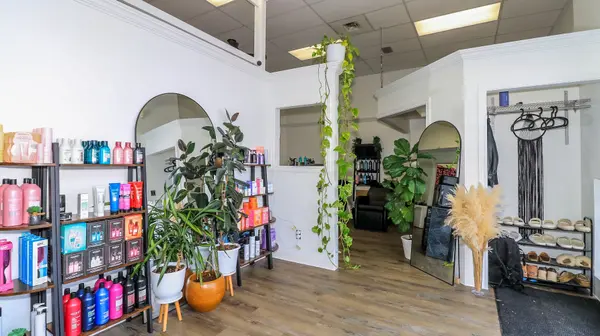 34 Cedar Pointe DR #515, Barrie, ON L4N 5R7