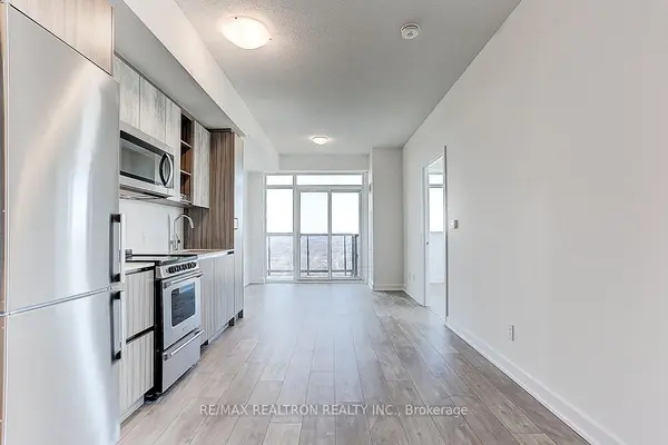 251 Manitoba ST #2409, Toronto W06, ON M8Y 0C7