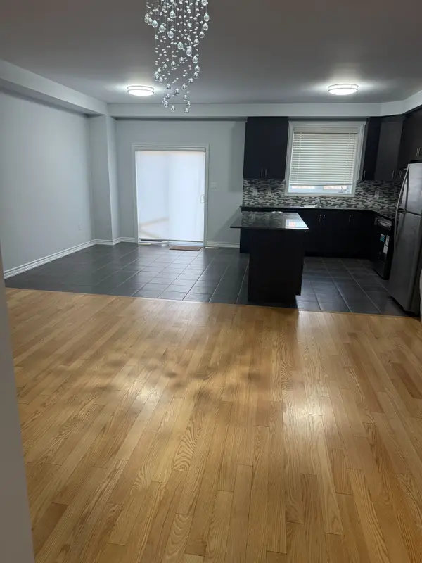 25 Sail RD, Brampton, ON L7A 0G1