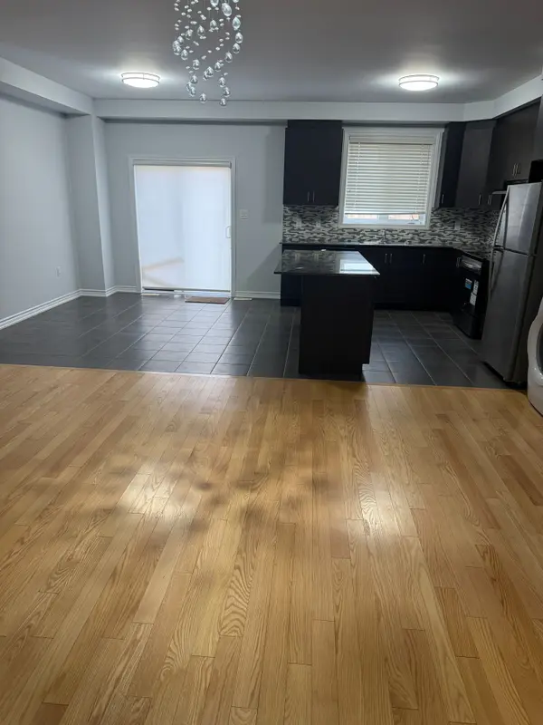 25 Sail RD, Brampton, ON L7A 0G1