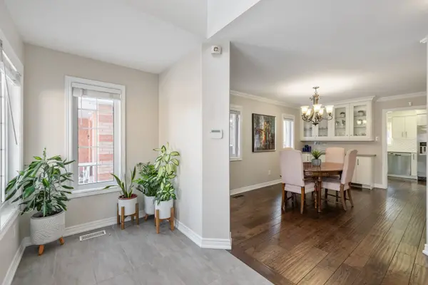 81 Farthingale CRES, Brampton, ON L7A 1W7