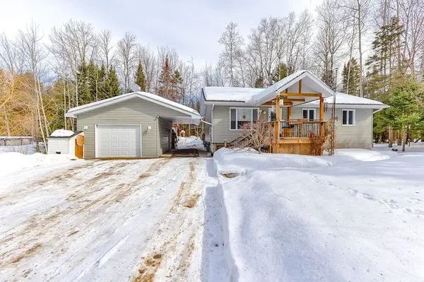 1576 Garden Of Eden RD, Horton, ON K7V 3Z8