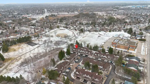 39 Ptarmigan DR #Unit 2, Guelph, ON N1C 1E8