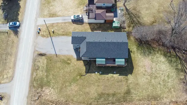 223 Crosby DR, Kawartha Lakes, ON K0M 1A0