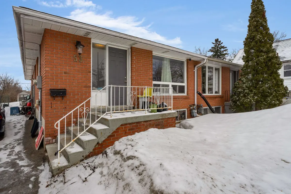 53 Sanford ST #Upper, Barrie, ON L4N 3C3