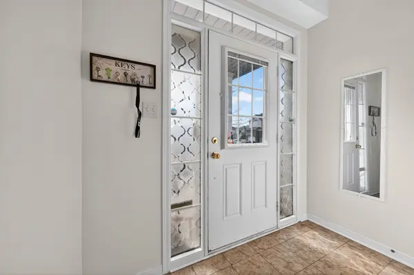 1070 Glenbourne DR #12, Oshawa, ON L1K 0L1