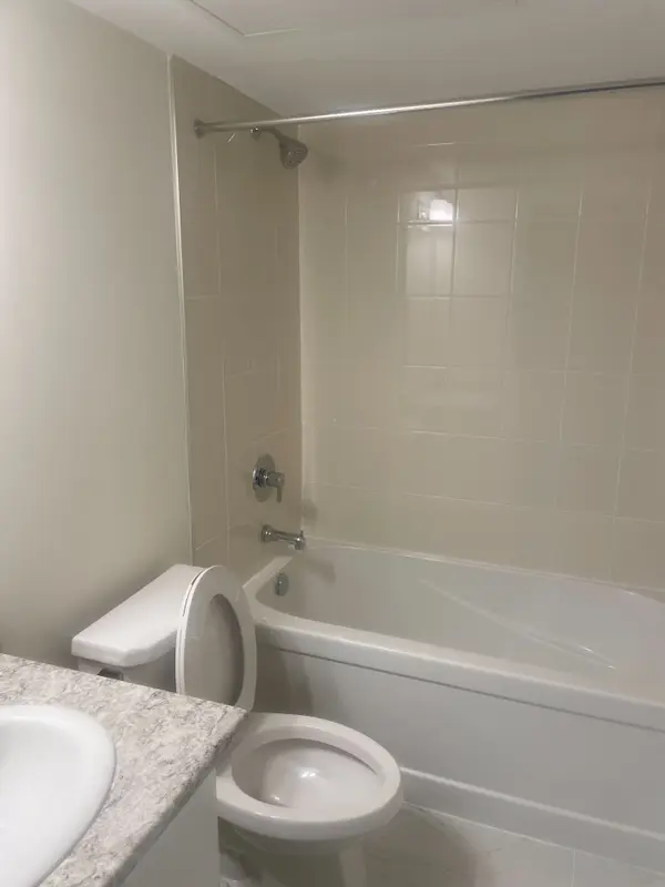 245 Mclevin AVE #19, Toronto E11, ON M1B 0E8