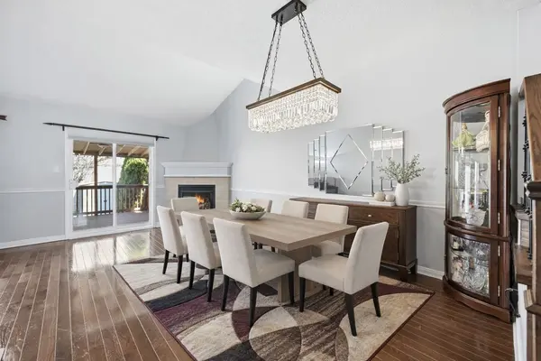 1267 Walkers Line, Burlington, ON L7M 4N8