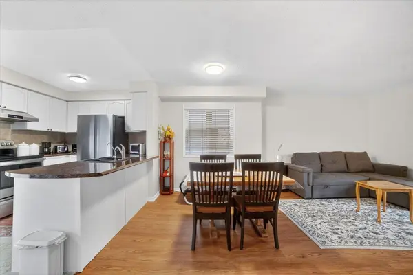 2957 Jackson DR, Burlington, ON L7M 4K6