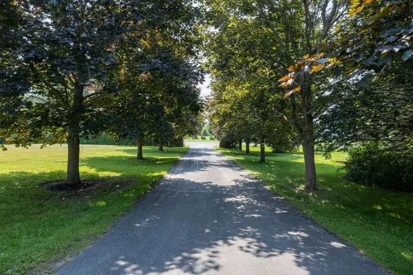 7166 Dale RD, Hamilton Township, ON L1A 3V6