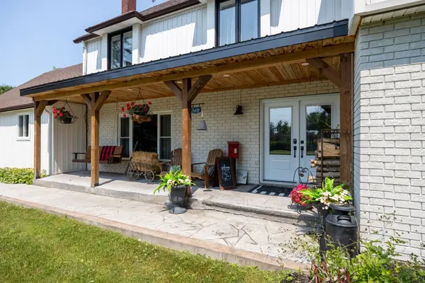 7166 Dale RD, Hamilton Township, ON L1A 3V6