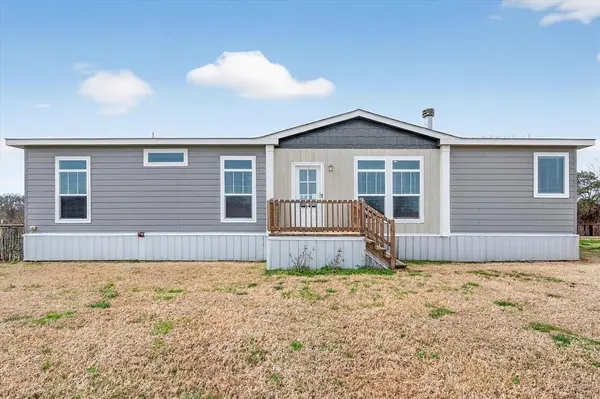 262 County Road 3140, Purdon, TX 76679