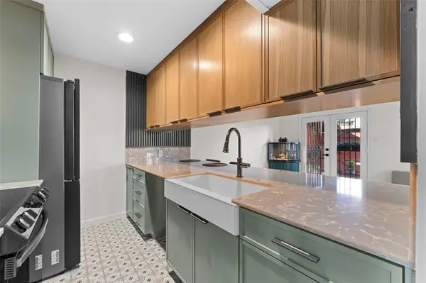 7125 Fair Oaks Avenue #12, Dallas, TX 75231