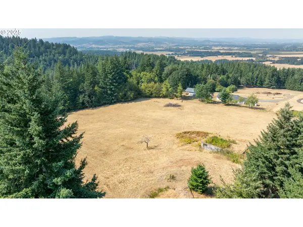 8501 SE THREE TREES LN, Amity, OR 97101