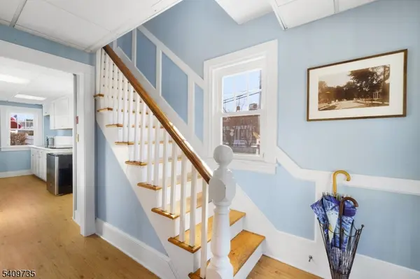 35 Leigh St, Clinton Town, NJ 08809