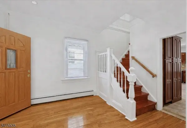 73 Fairview Ave, Teaneck Twp., NJ 07666