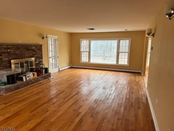 558 Westbrook Rd, Ringwood Boro, NJ 07456