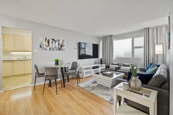 725 Don Mills RD #PH4, Toronto C11, ON M3C 1S8