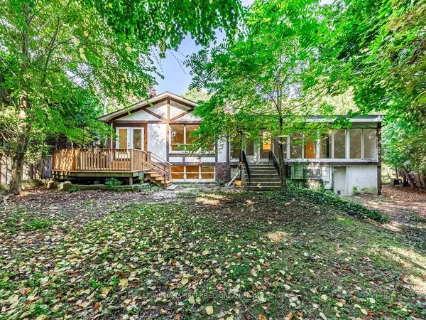 15 York Valley CRES, Toronto C12, ON M2P 1A8