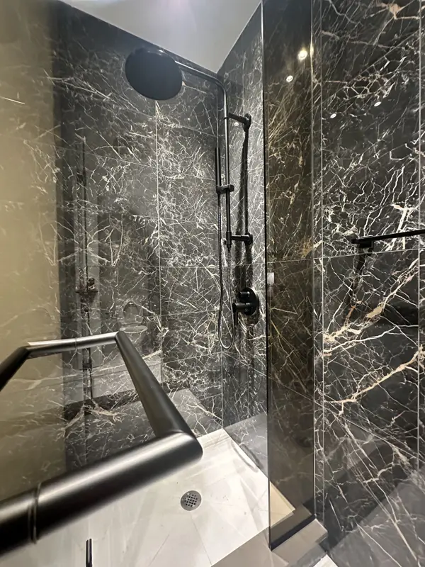 11 Yorkville AVE #4908, Toronto C02, ON M4W 0B7