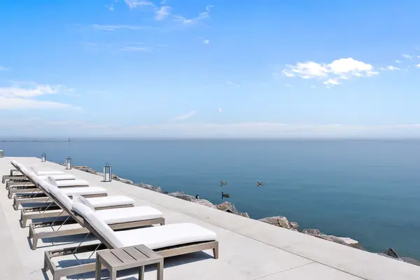 3 Ennisclare DR E, Oakville, ON L6J 4N3