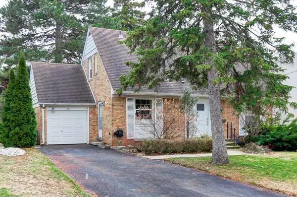19 Hilldowntree RD, Toronto W08, ON M9A 2Z4