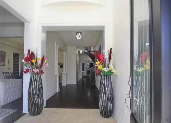 14 Ladbrook CRES, Brampton, ON L6X 5H6