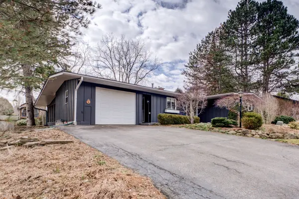 9 Summerhayes CRES, Brantford, ON N3R 5H9