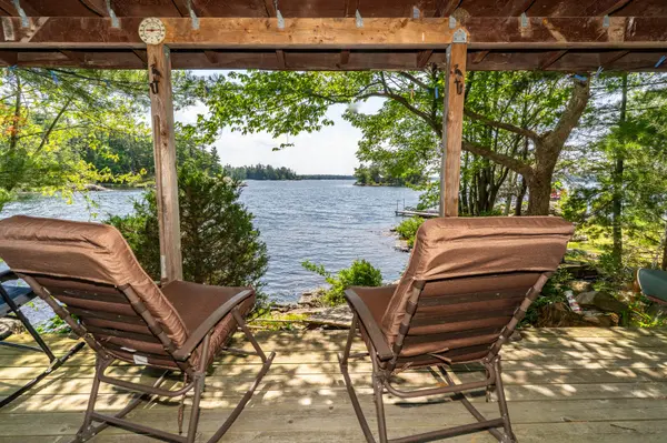 1 Island 2SL IS, Gravenhurst, ON P1P 1R1