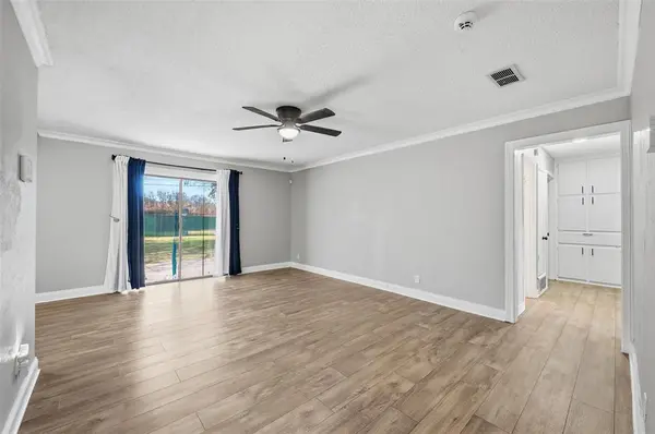 6524 Bernadine Drive, Watauga, TX 76148