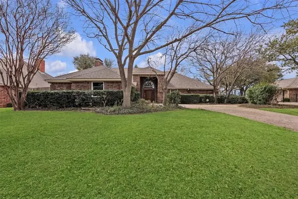 817 Turnberry Drive, Mansfield, TX 76063