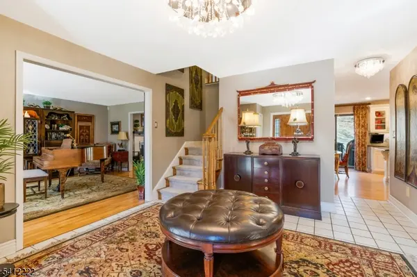 102 Hoffman Ln, Bethlehem Twp., NJ 08826