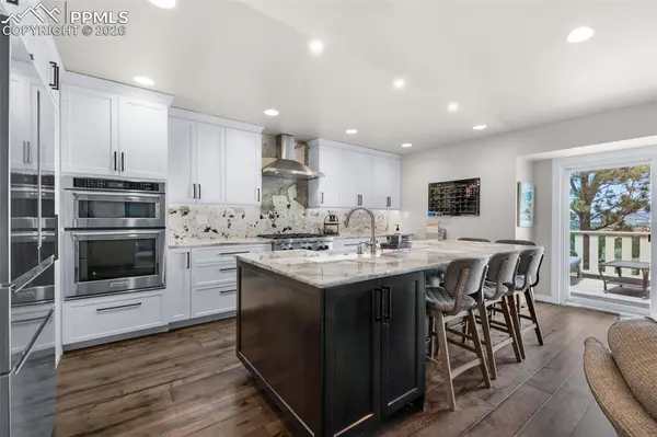 890 Point Of The Pines DR, Colorado Springs, CO 80919