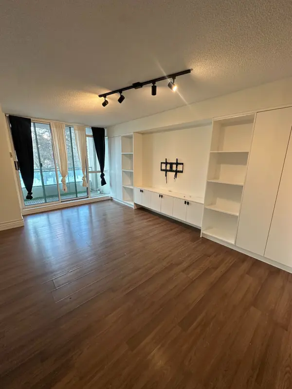 28 PEMBERTON AVE #306, Toronto C14, ON M2M 4L1