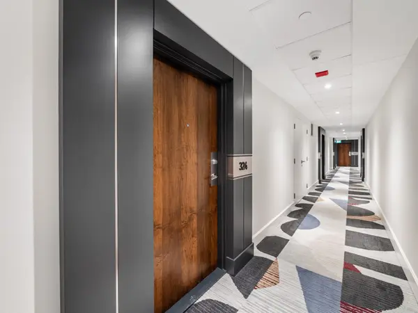 701 Sheppard AVE W #324, Toronto C06, ON M3H 2S7