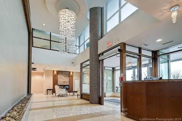 75 Norman Bethune AVE #812, Richmond Hill, ON L4B 0B6