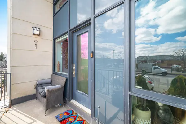 12 Woodstream BLVD #110, Vaughan, ON L4L 8C3