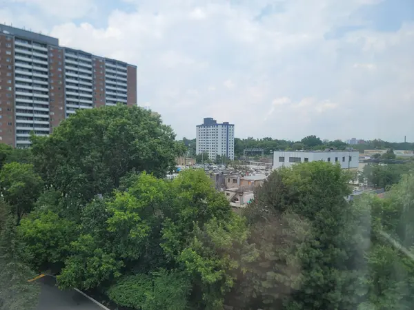 1 Hickory Tree DR #809, Toronto W04, ON M9N 3W5