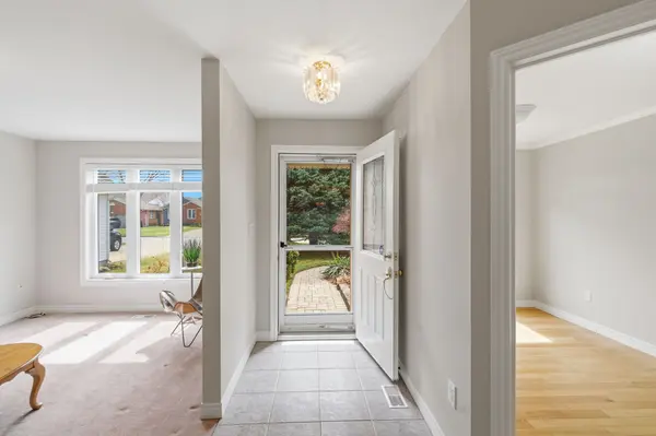 7865 Bishop AVE, Niagara Falls, ON L2H 3C6