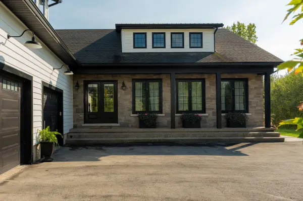 2439 Garrison RD, Fort Erie, ON L0S 1N0